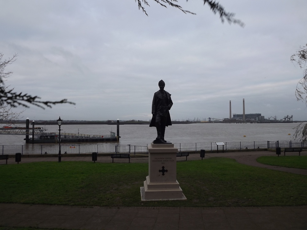 Statue of Mahinder Singh Pujji in St Andrew's Gardens, Gravesend. Erected November 2014.