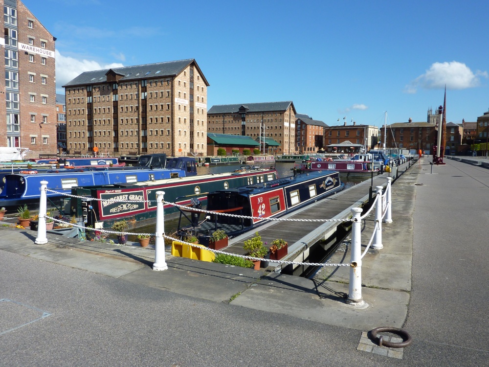 Narrowboats moored at Gloucester Docks, 15th April 2012