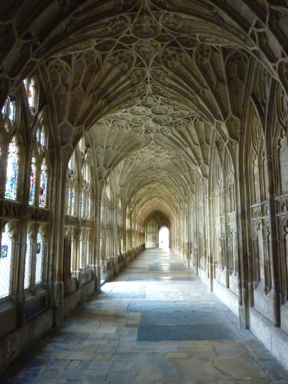 East Walk, Gloucester Cathedral, 15th April 2012