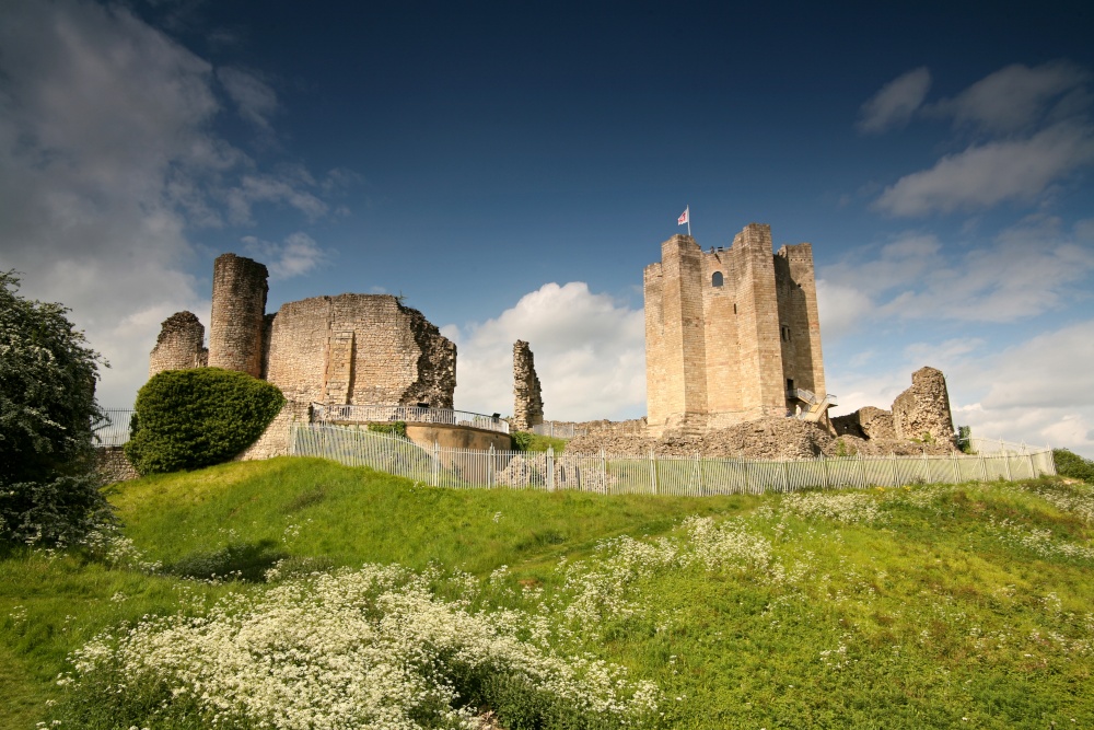 Conisbrough Castle photo by Zbigniew Siwik