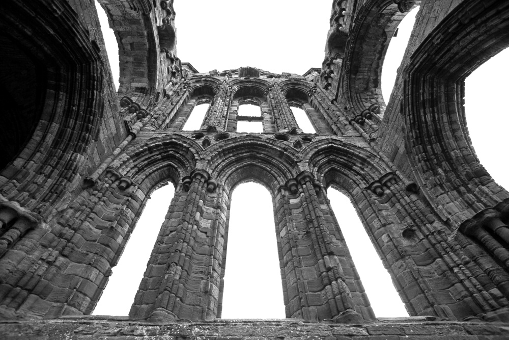 Whitby Abbey photo by Zbigniew Siwik