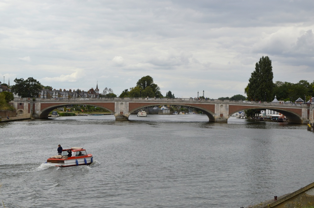 The Thames at Hampton Court