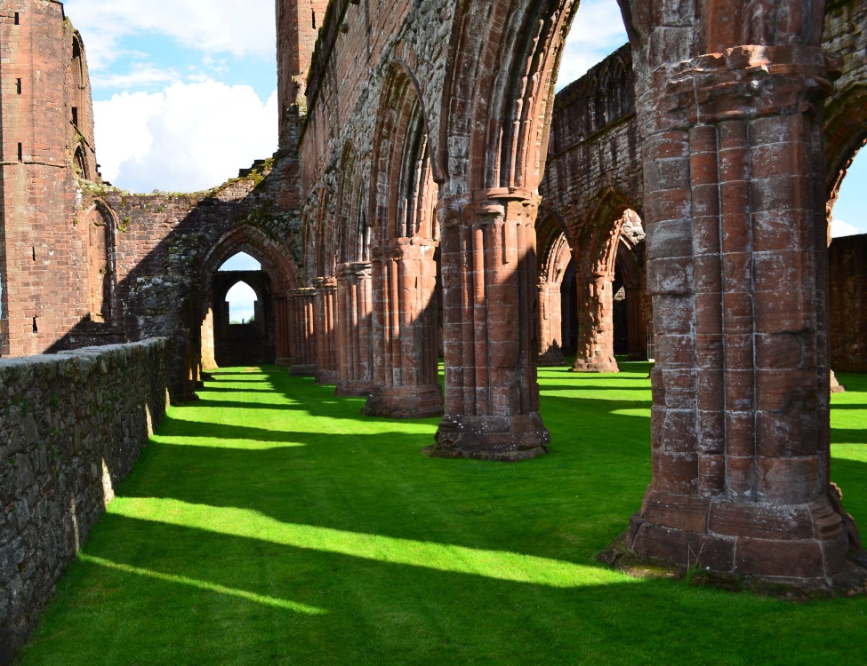 Sweetheart abbey, New Abbey