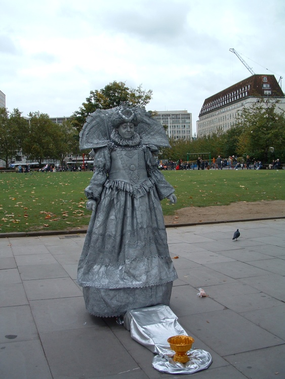 Statue, London