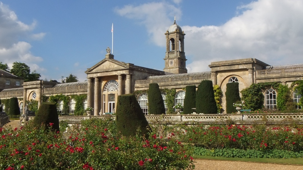 Bowood House, 30th September 2015 photo by Brian Gudgeon