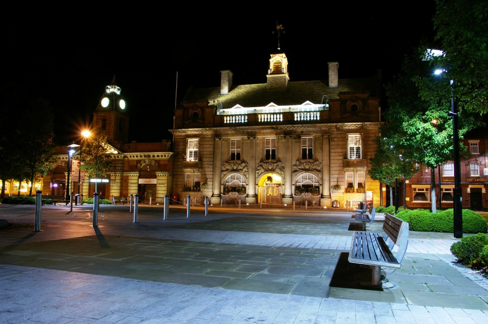 Photograph of Municipal Buildings, Earle Street, Crewe by night