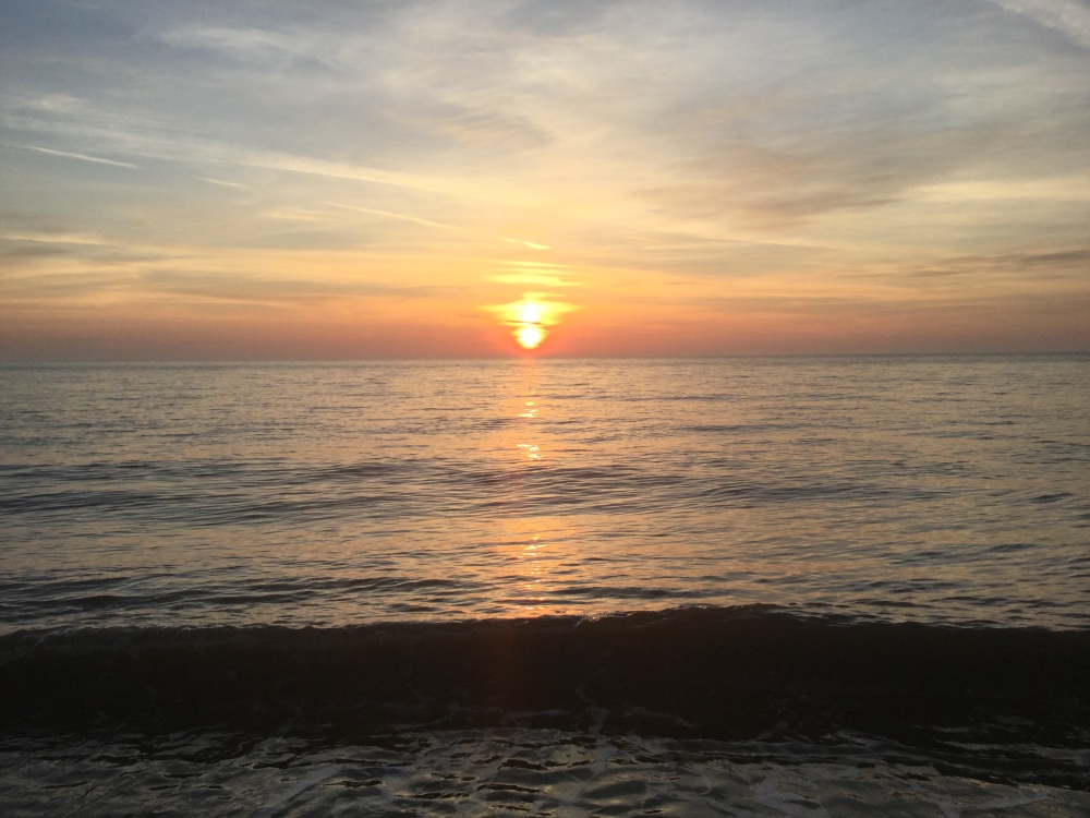 Sunrise on scratby beach