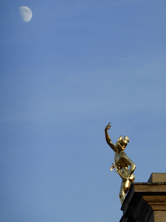 Mercury Beckoning the Moon at Red Lion Square, Stamford, Lincolnshire.