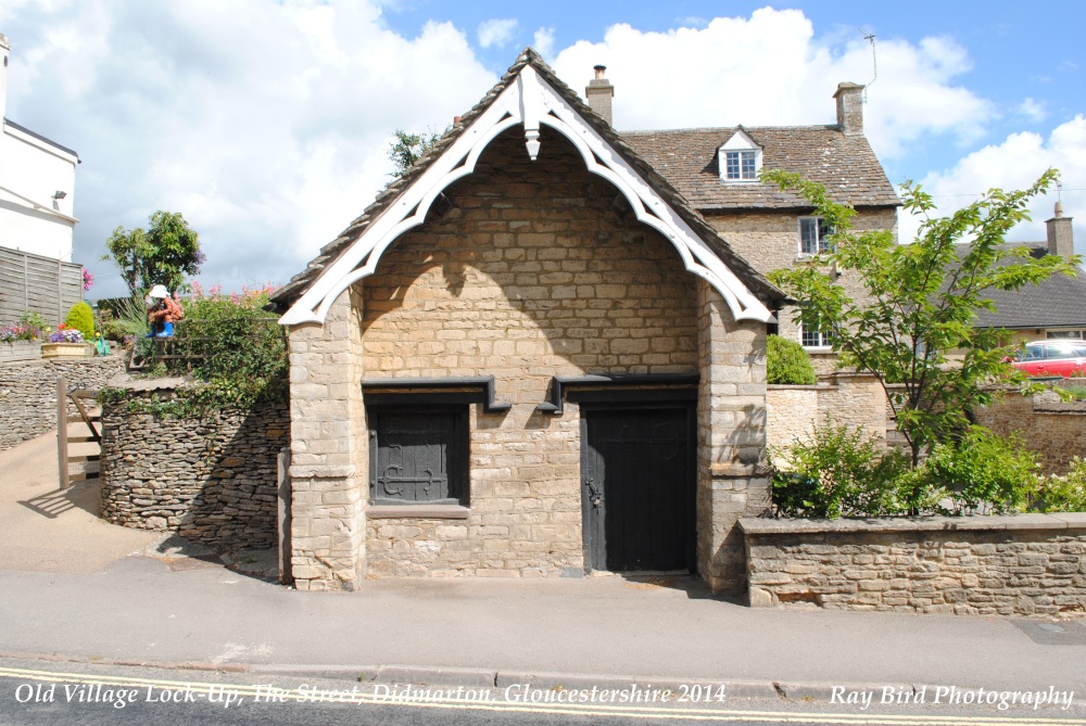 The Old Village Lock-Up, The Street, Didmarton, Gloucestershire 2014