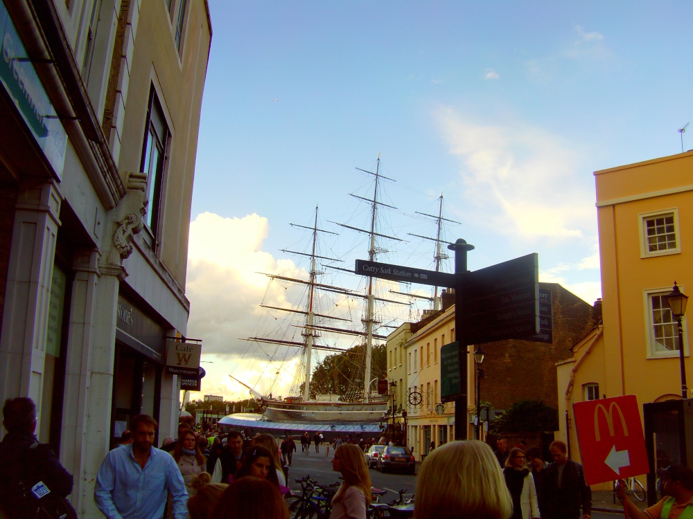 Street scene in Greenwich with Cutty Sark in background