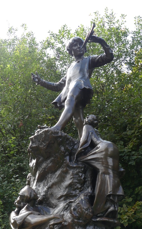 Peter Pan in Kensington Palace Gardens