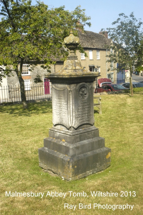 Malmesbury Abbey Tomb, Wiltshire 2013