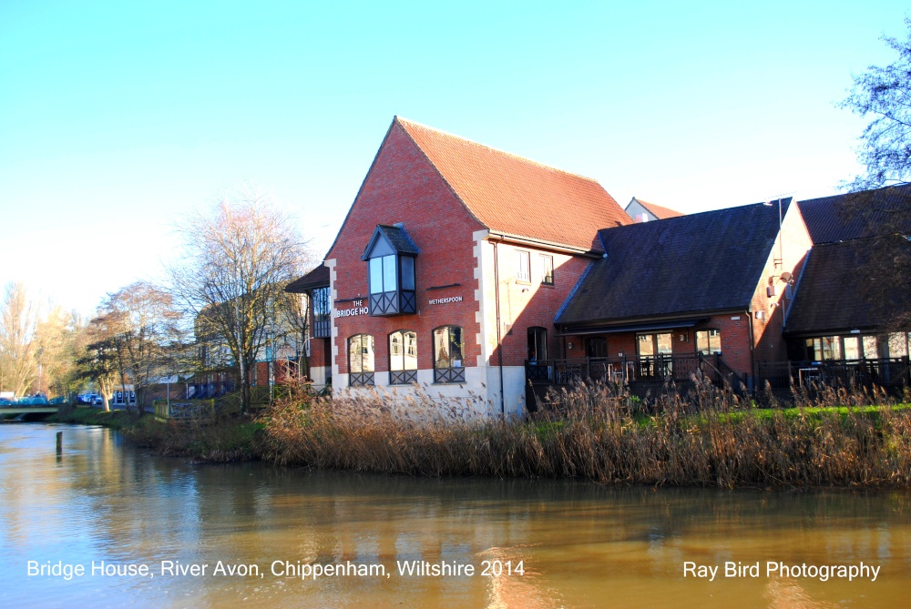 The Bridge Inn, River Avon, Chippenham, Wiltshire 2014