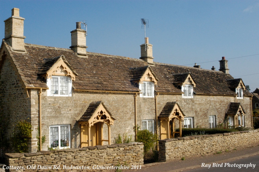 Row of 3 Cottages, Old Down Road, Badminton, Gloucestershire 2011