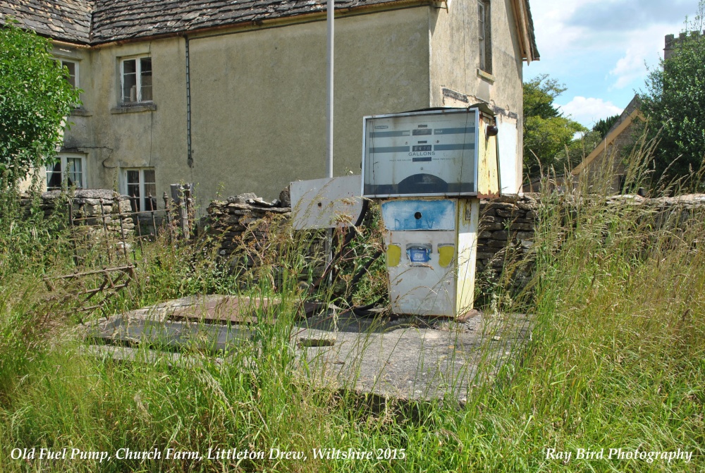 Old Farm Fuel Pump, Littleton Drew, Wiltshire 2015