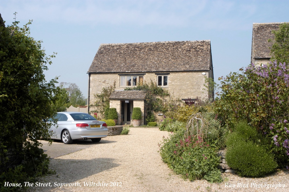 Converted Farm Building, Sopworth, Wiltshire 2012