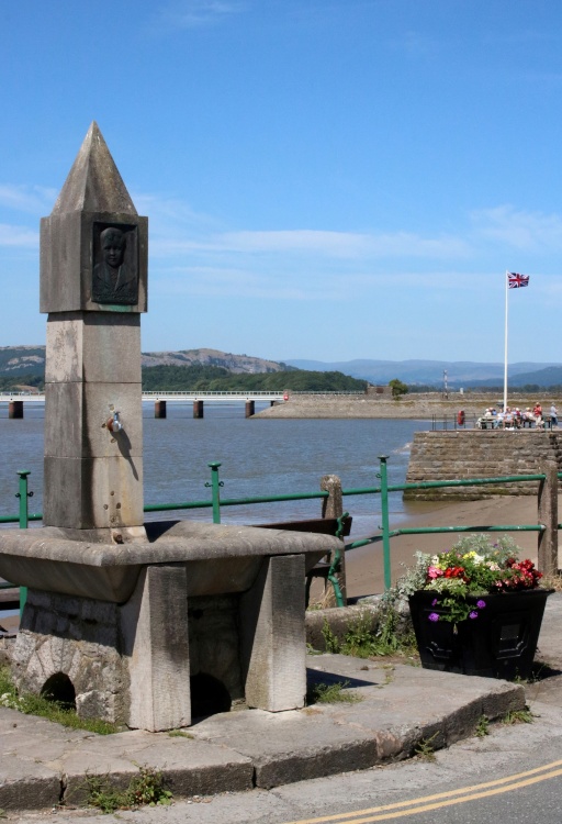 Arnside promenade