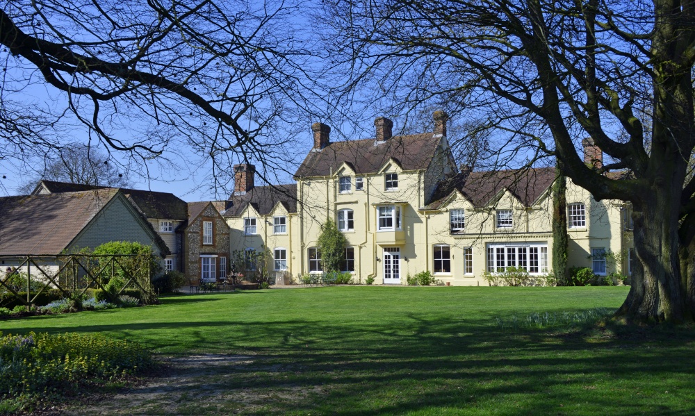 Essebourne Manor