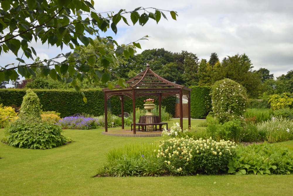 Burnby Hall Garden