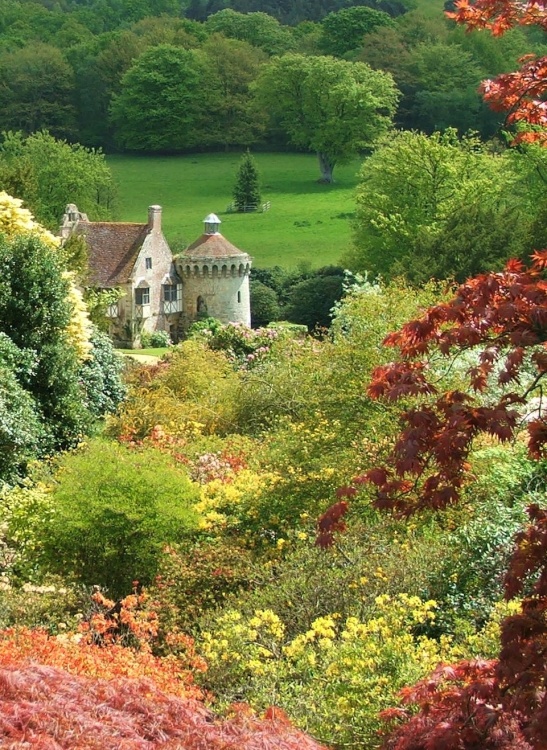 Scotney Castle