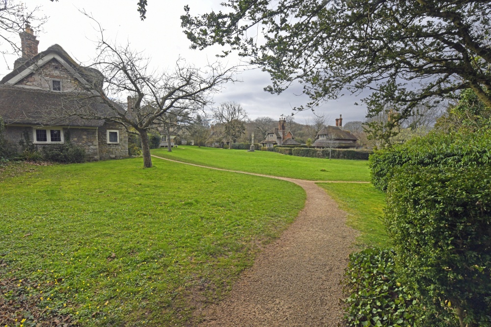 Blaise Hamlet, Henbury