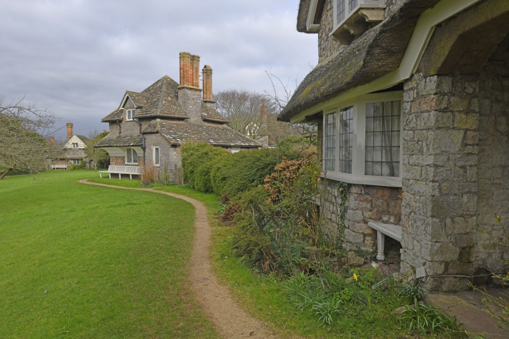 Blaise Hamlet, Henbury