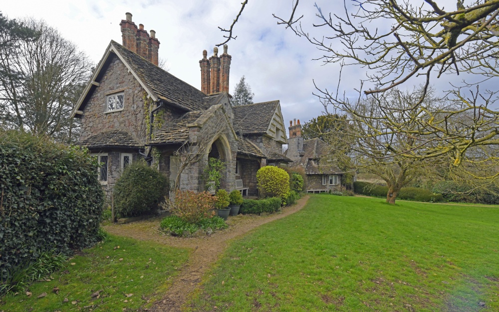 Blaise Hamlet, Henbury