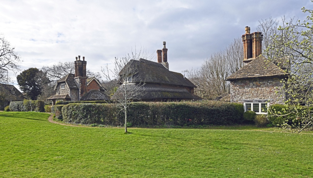 Blaise Hamlet, Henbury