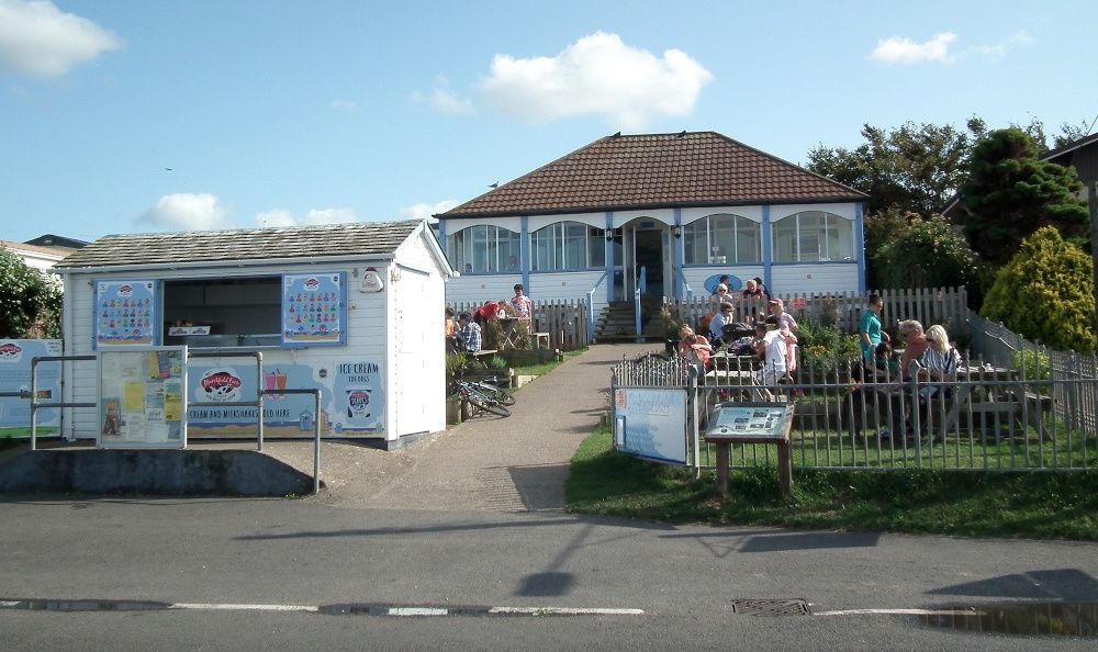 Photograph of The Driftwood cafe in Blue Anchor
