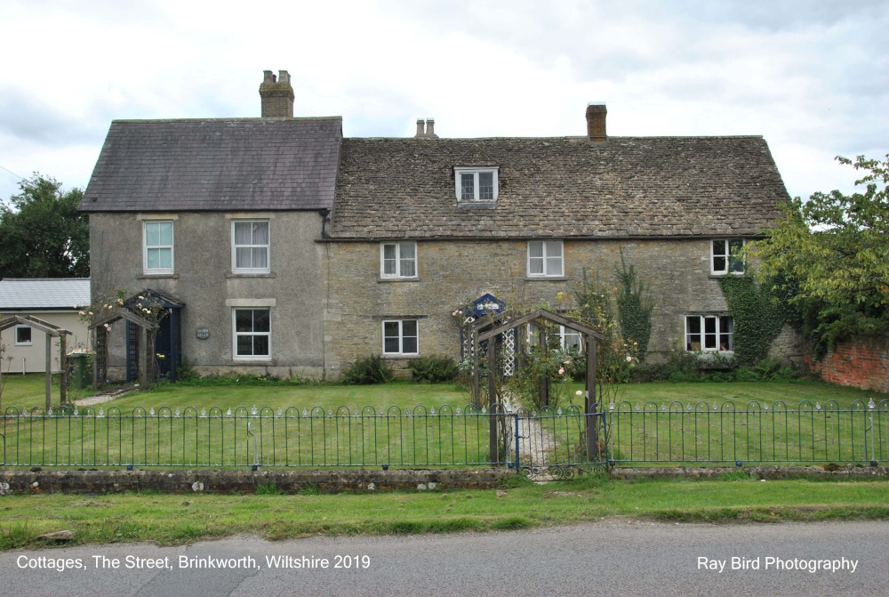 Photograph of Cottages, The Street/B4042, Brinkworth, Wiltshire 2019