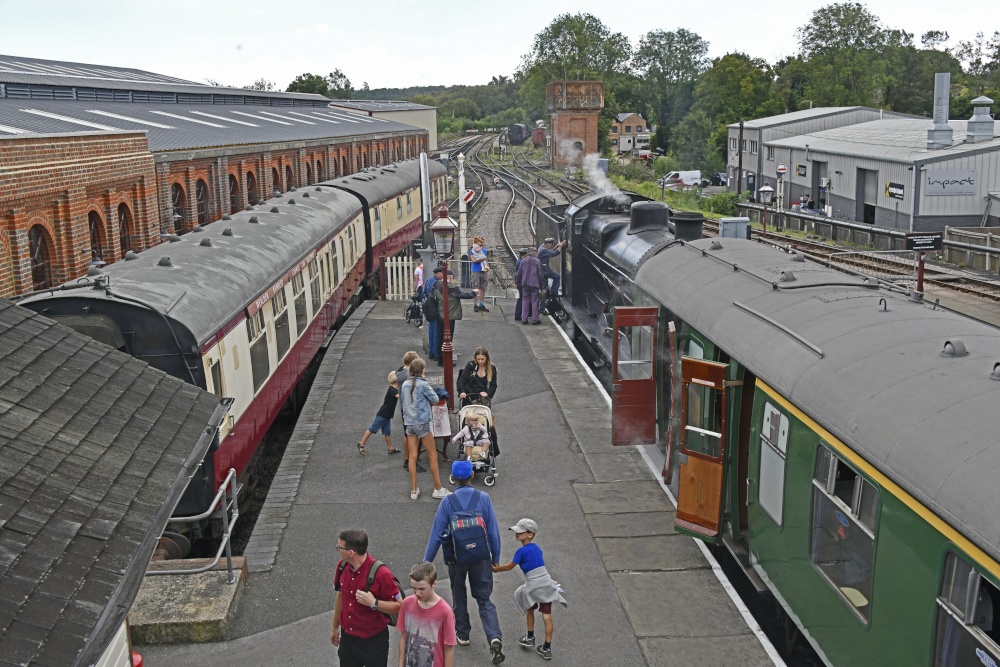 Bluebell Railway - Sheffield Park Station