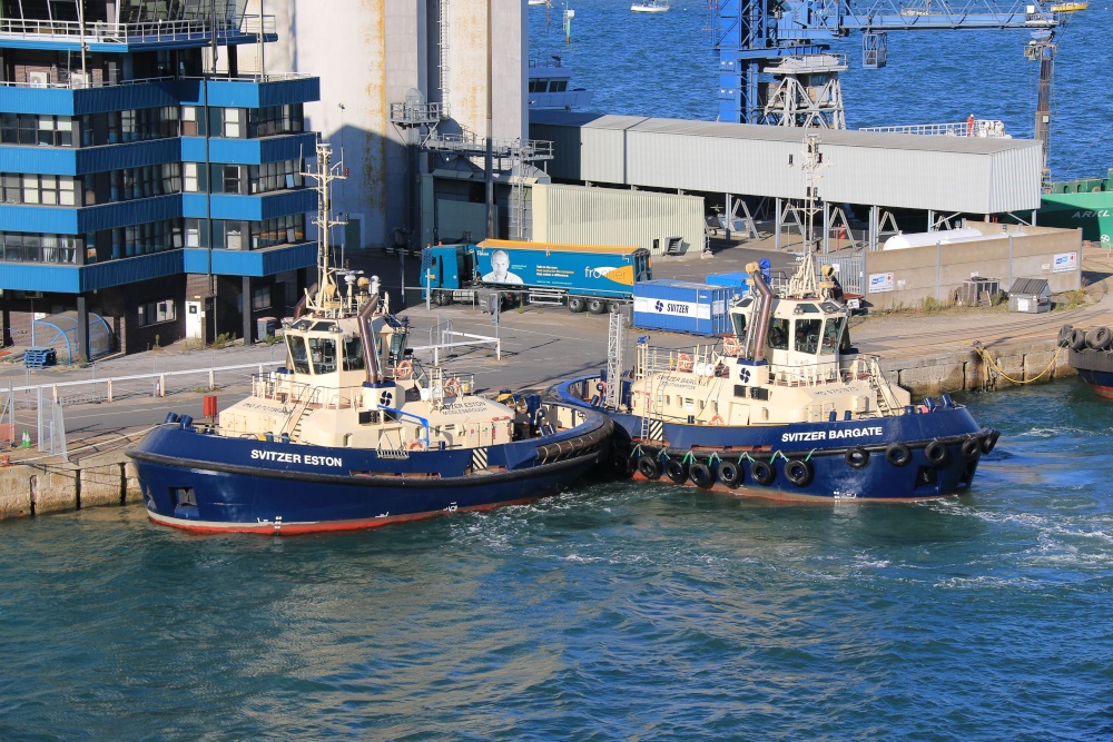 Southampton tugs