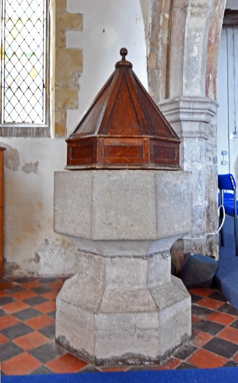 All Saints Church, Iwade - 15th Century font