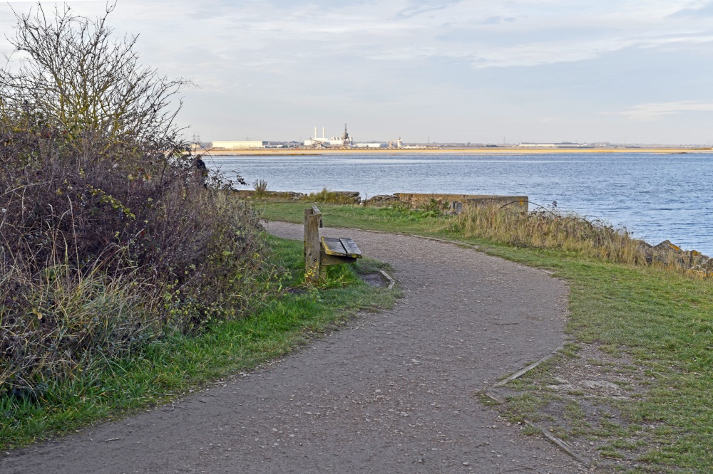 River Medway at Gillingham Riverside Country Park photo by Paul V. A. Johnson