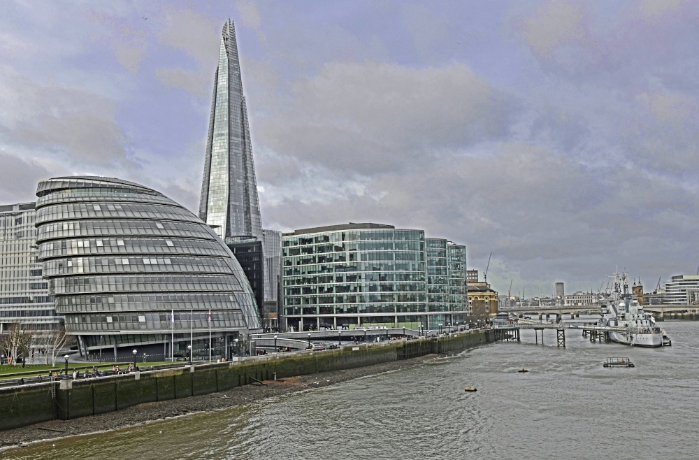 View along Thames Path, London
