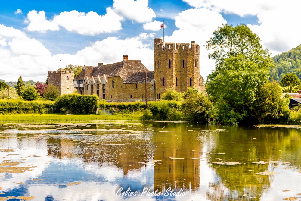 Stokesay Castle photo by Colin Gibson