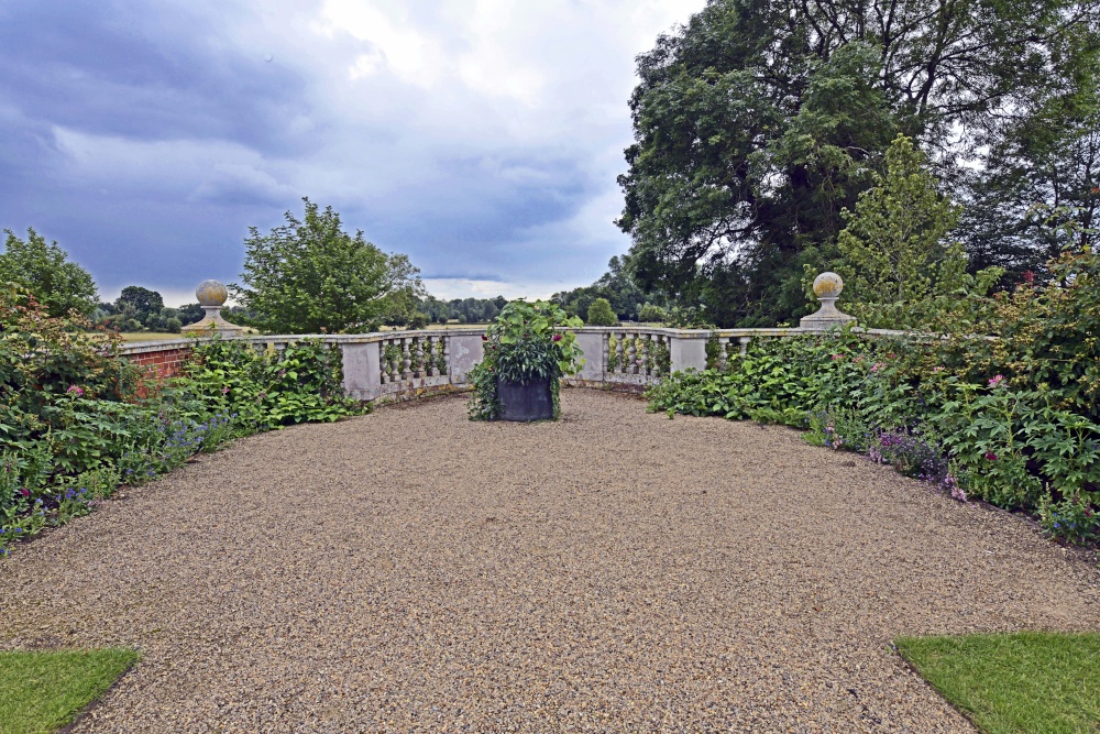 Godinton House Garden Belvedere, Great Chart