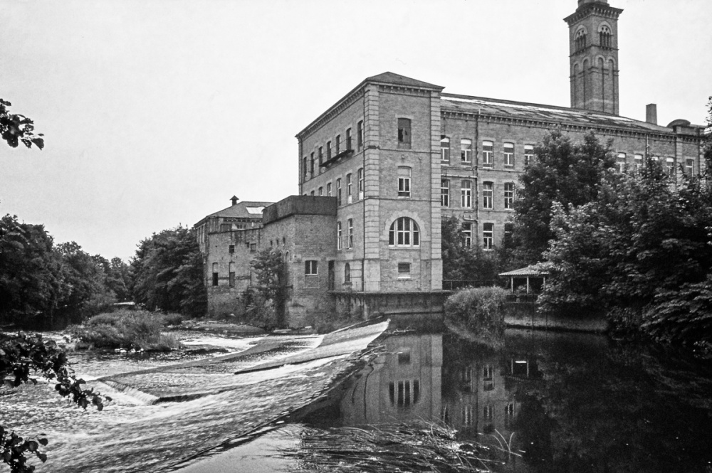 Photograph of Salt's Mill beside the River Aire