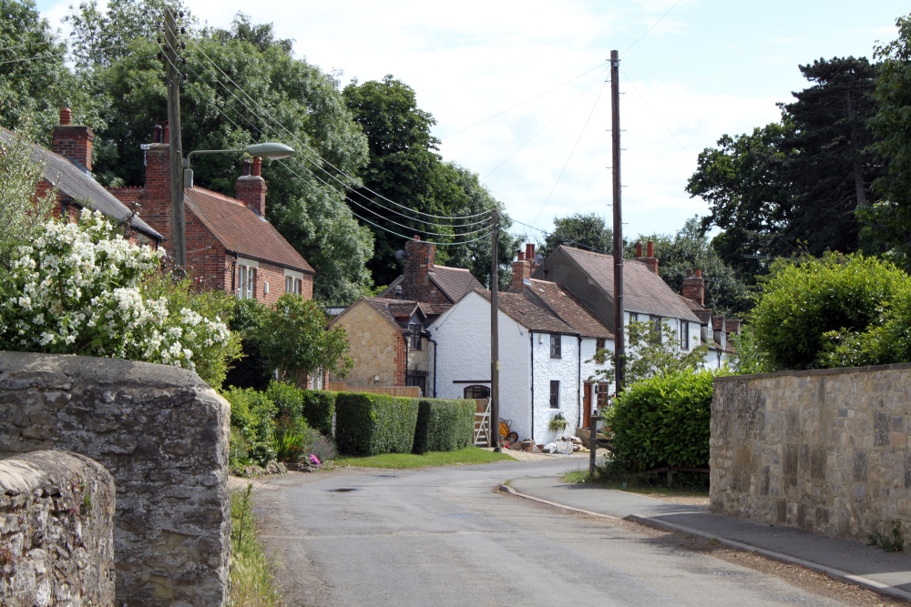 Main Street, Forest Hill