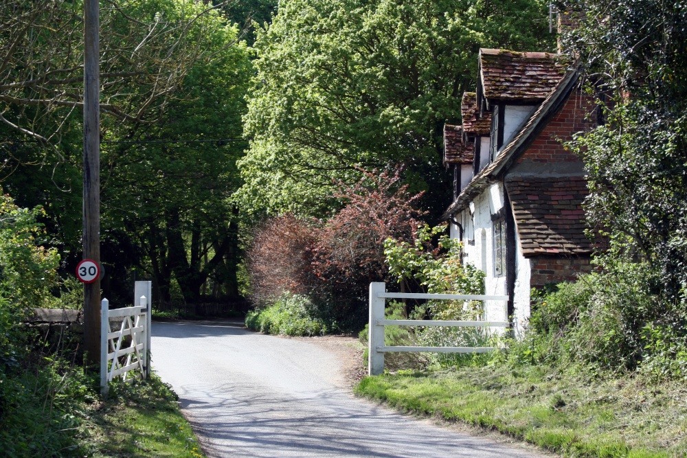 The gated entrance to Marsh Baldon