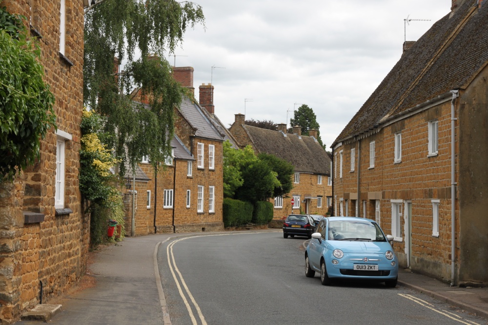Local Hornton ironstone period cottages in Bodicote