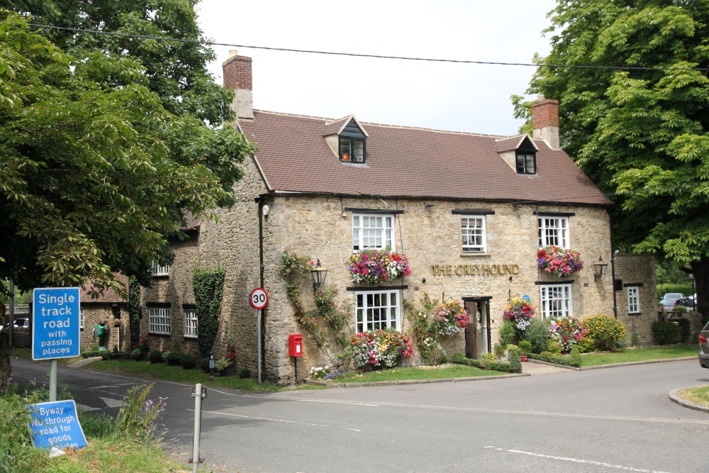 The Greyhound, Bessels Leigh