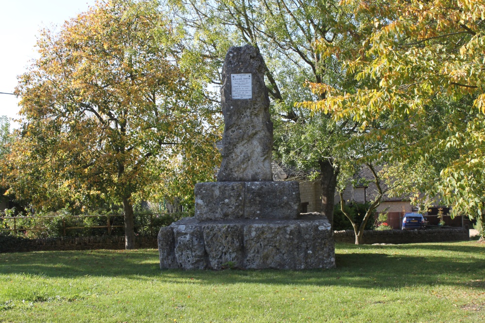 Photograph of The Smith Memorial, Churchill