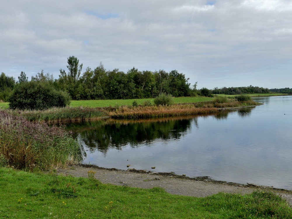 Anglers Country Park, Wintersett photo by Tom Curtis