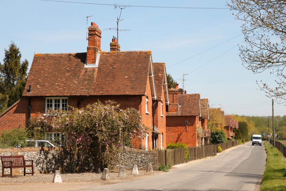 Photograph of Estate cottages in Englefield
