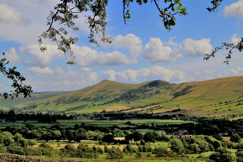 Mam Tor from Edale photo by Tom Curtis