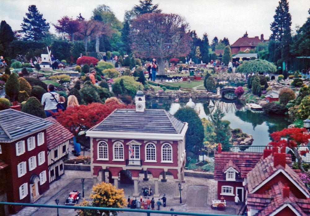 Bekonscot model village
