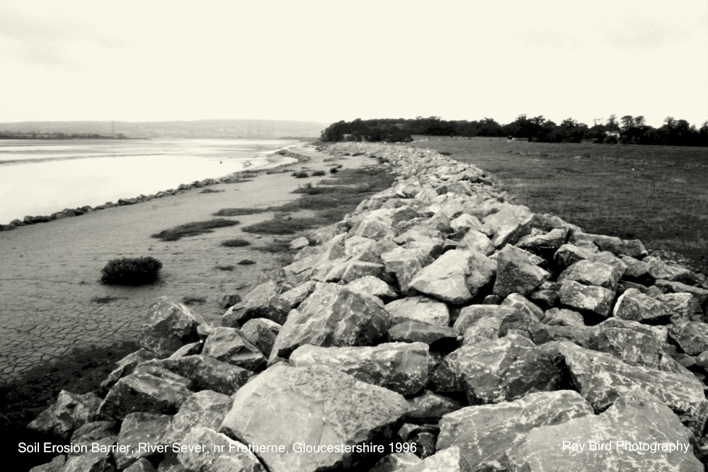 Soil Prevention Bank Barrier, River Severn, nr Fretherne, Gloucestershire 1996