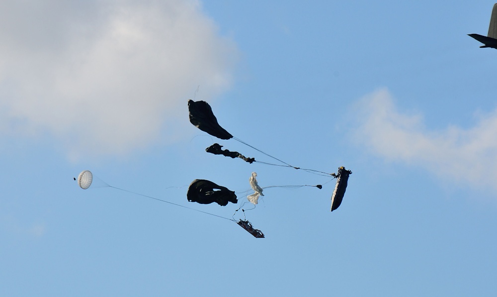 2 of 4, Hercules Sea Drop