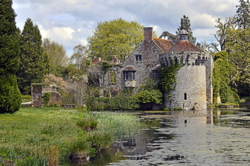 Scotney Castle